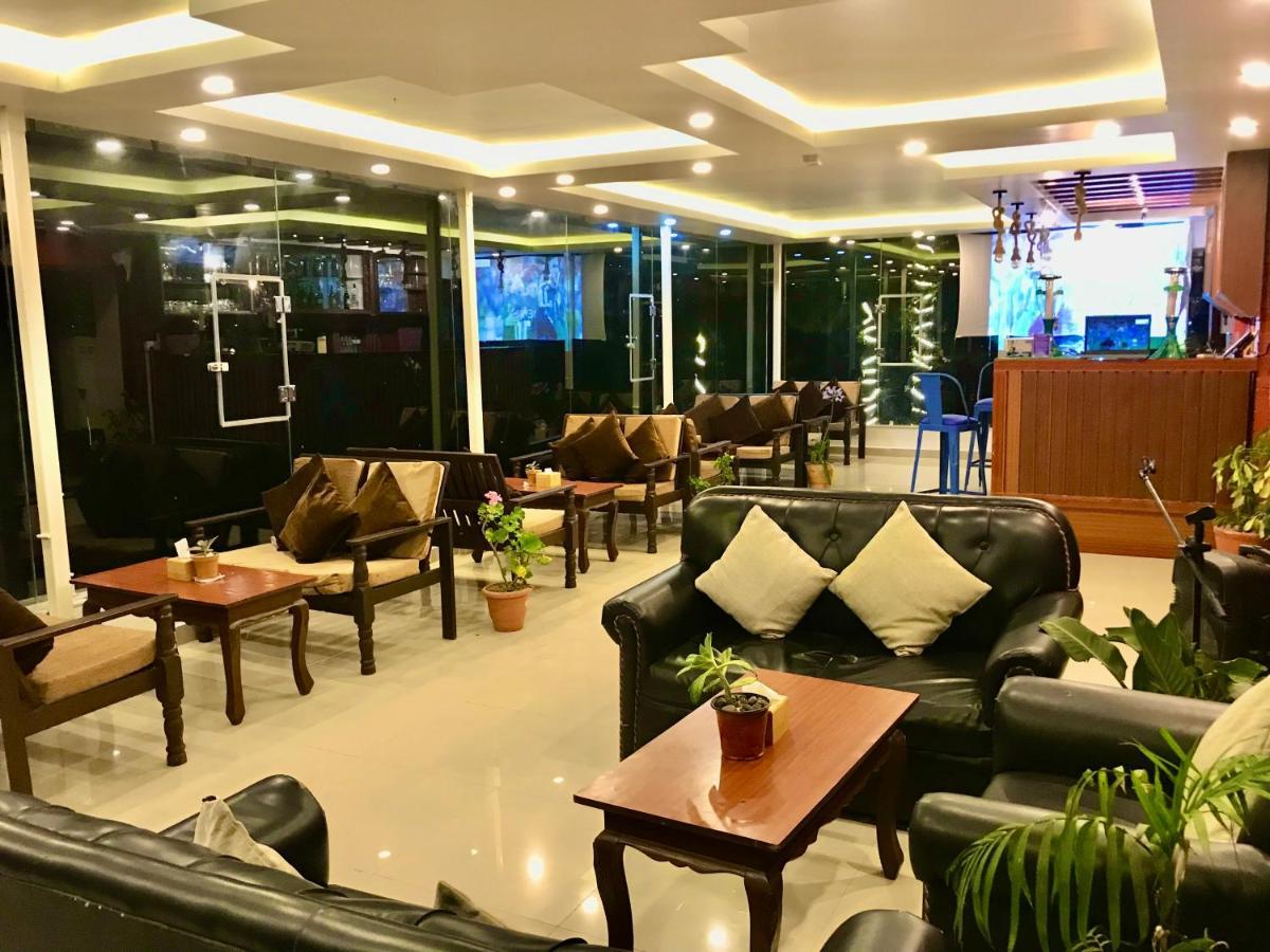 Mount Everest Hotel & Resort נגאקוט מראה חיצוני תמונה