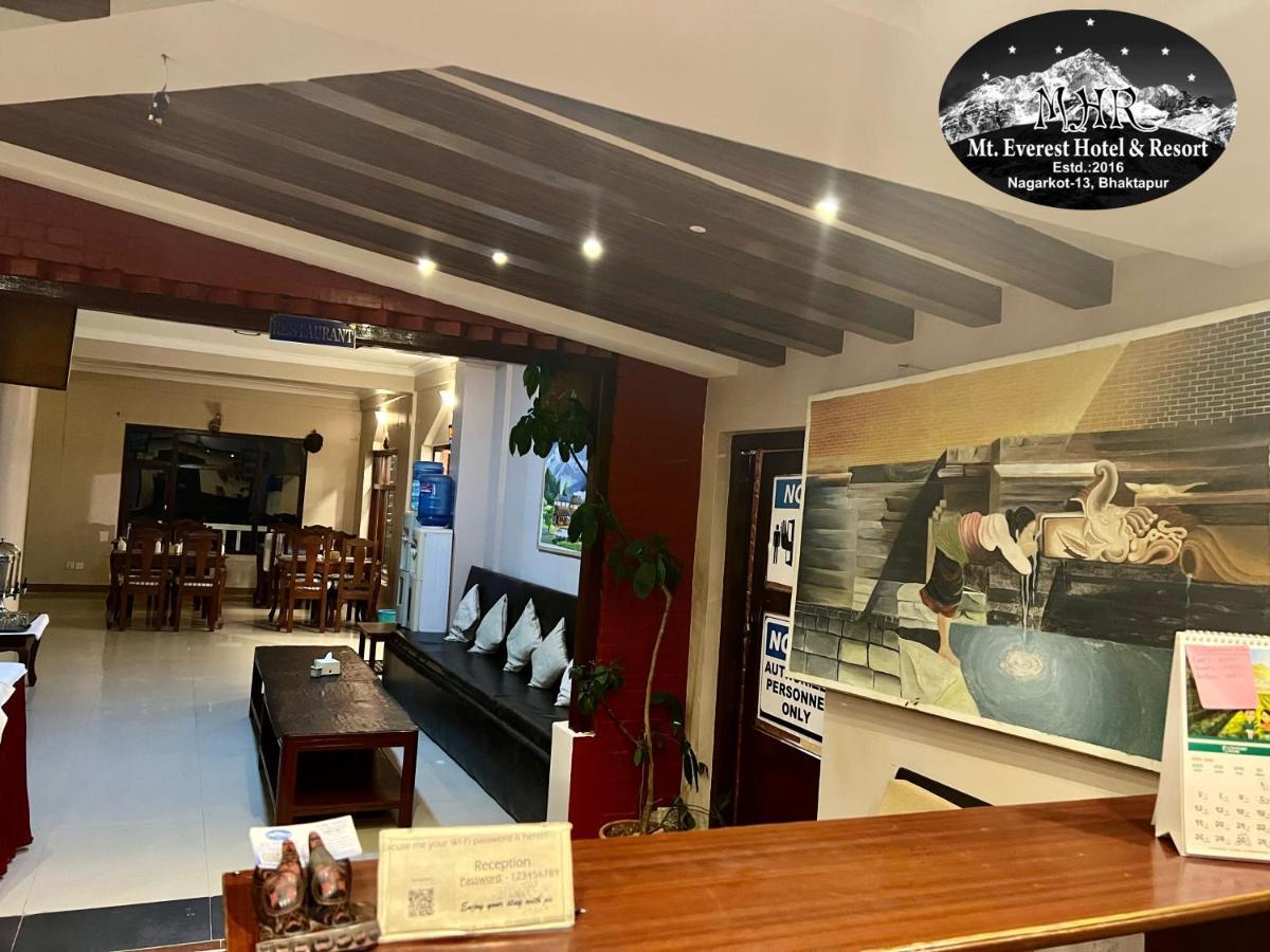 Mount Everest Hotel & Resort נגאקוט מראה חיצוני תמונה