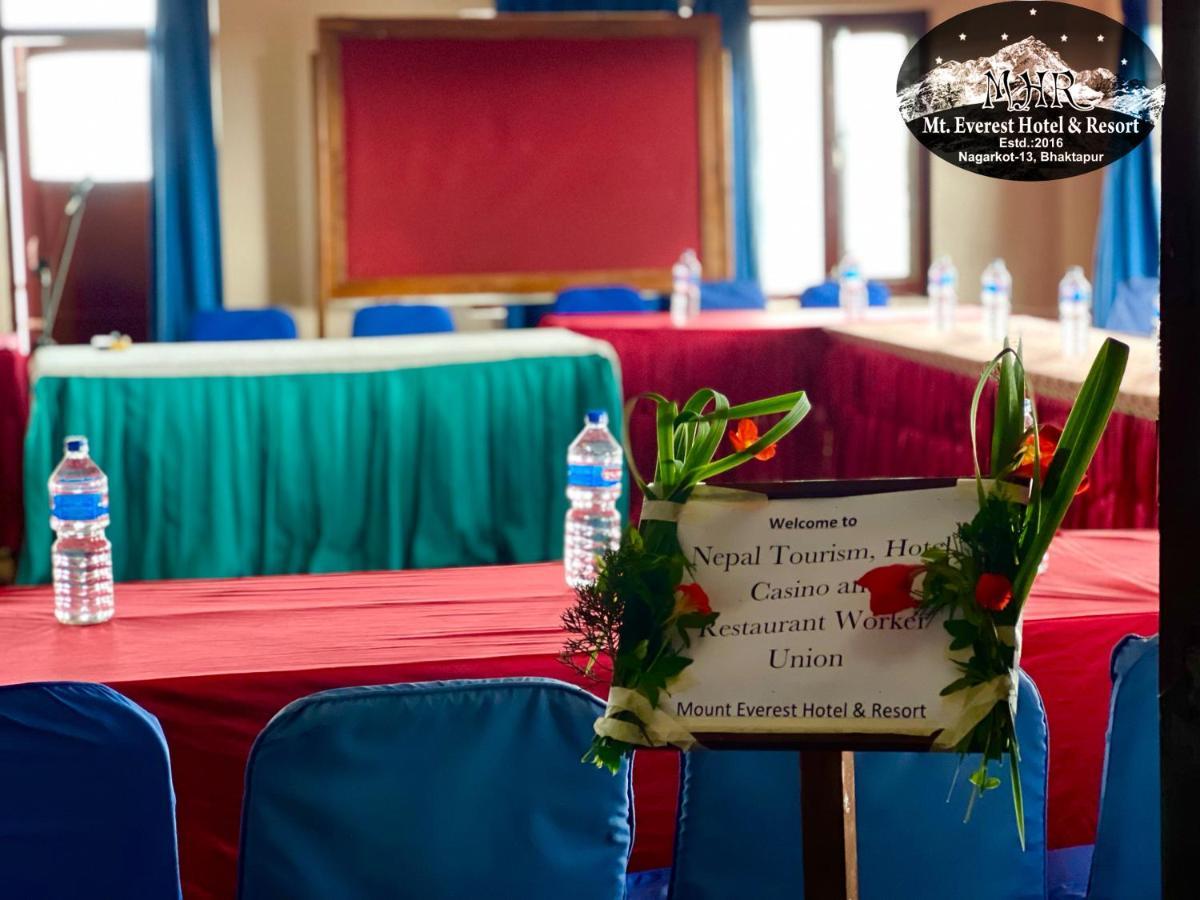 Mount Everest Hotel & Resort נגאקוט מראה חיצוני תמונה