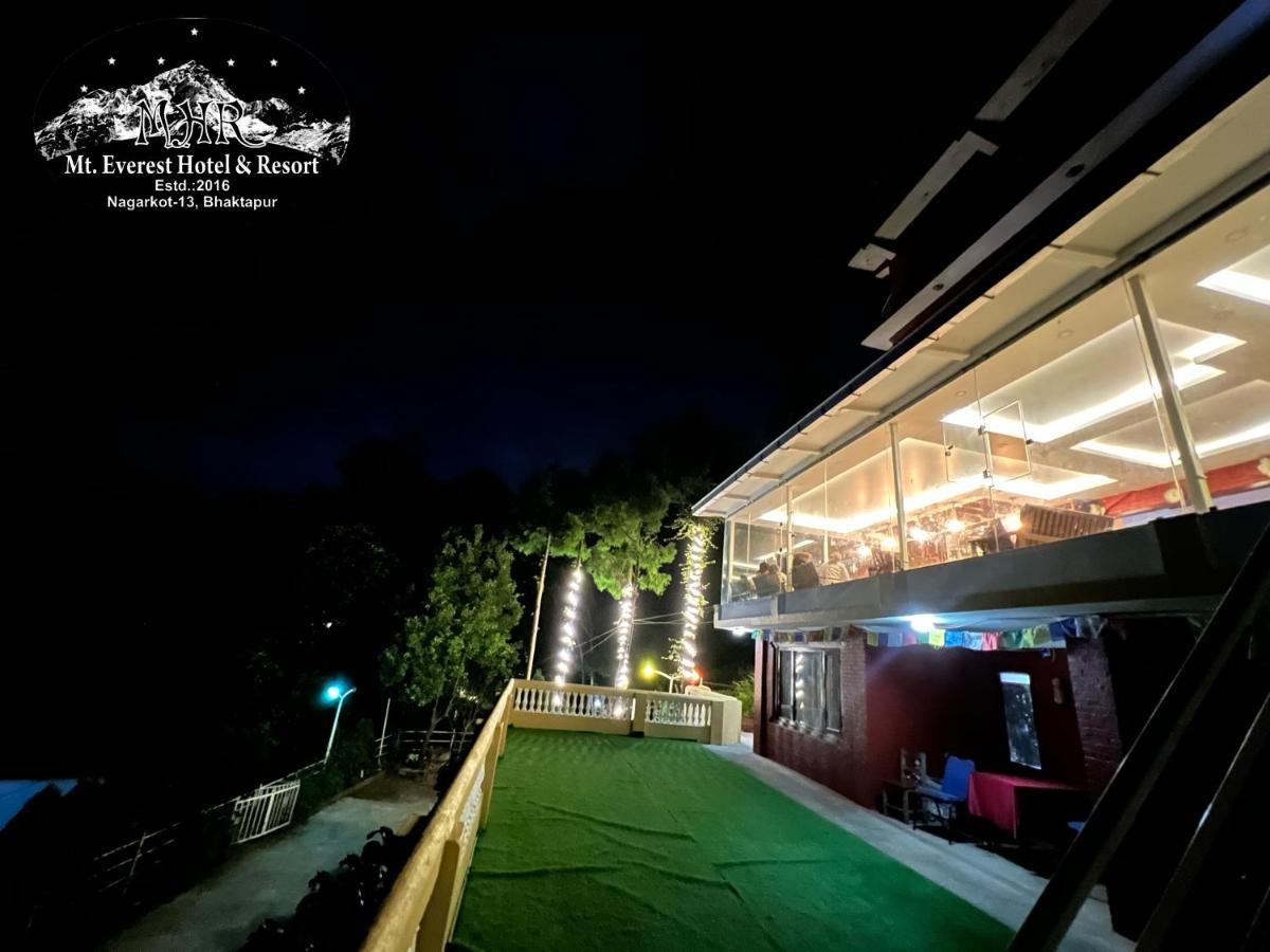 Mount Everest Hotel & Resort נגאקוט מראה חיצוני תמונה