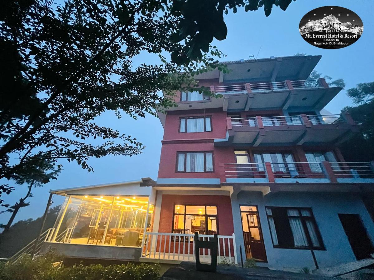 Mount Everest Hotel & Resort נגאקוט מראה חיצוני תמונה