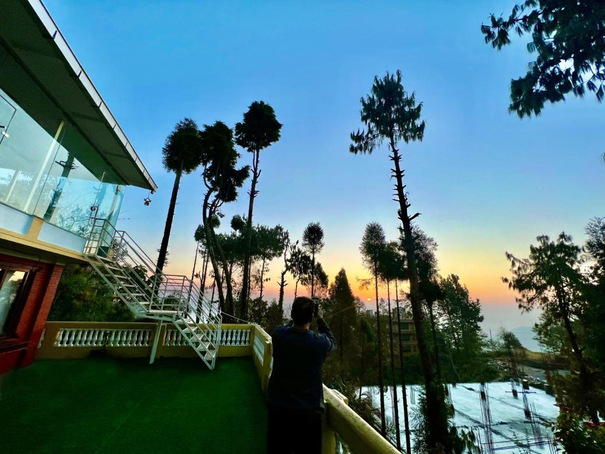 Mount Everest Hotel & Resort נגאקוט מראה חיצוני תמונה