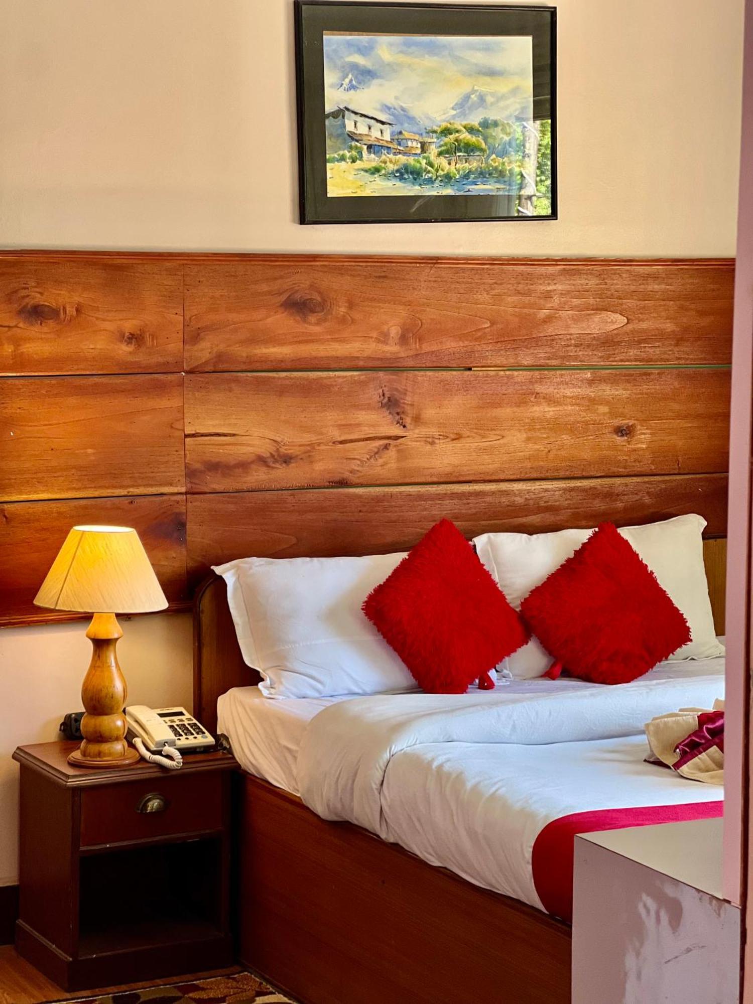 Mount Everest Hotel & Resort נגאקוט מראה חיצוני תמונה