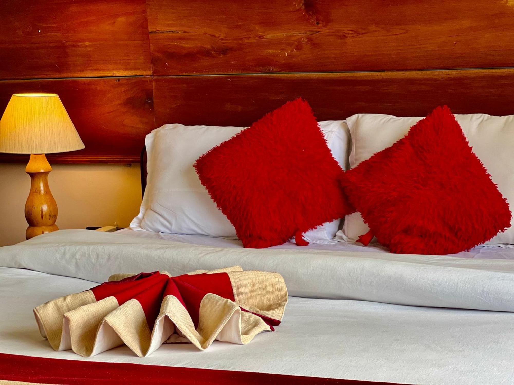 Mount Everest Hotel & Resort נגאקוט מראה חיצוני תמונה
