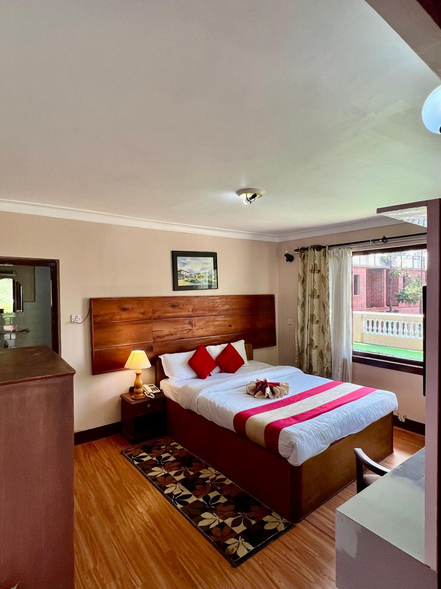 Mount Everest Hotel & Resort נגאקוט מראה חיצוני תמונה