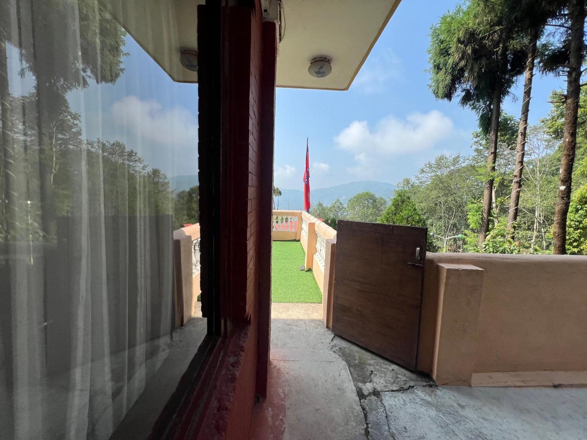 Mount Everest Hotel & Resort נגאקוט מראה חיצוני תמונה