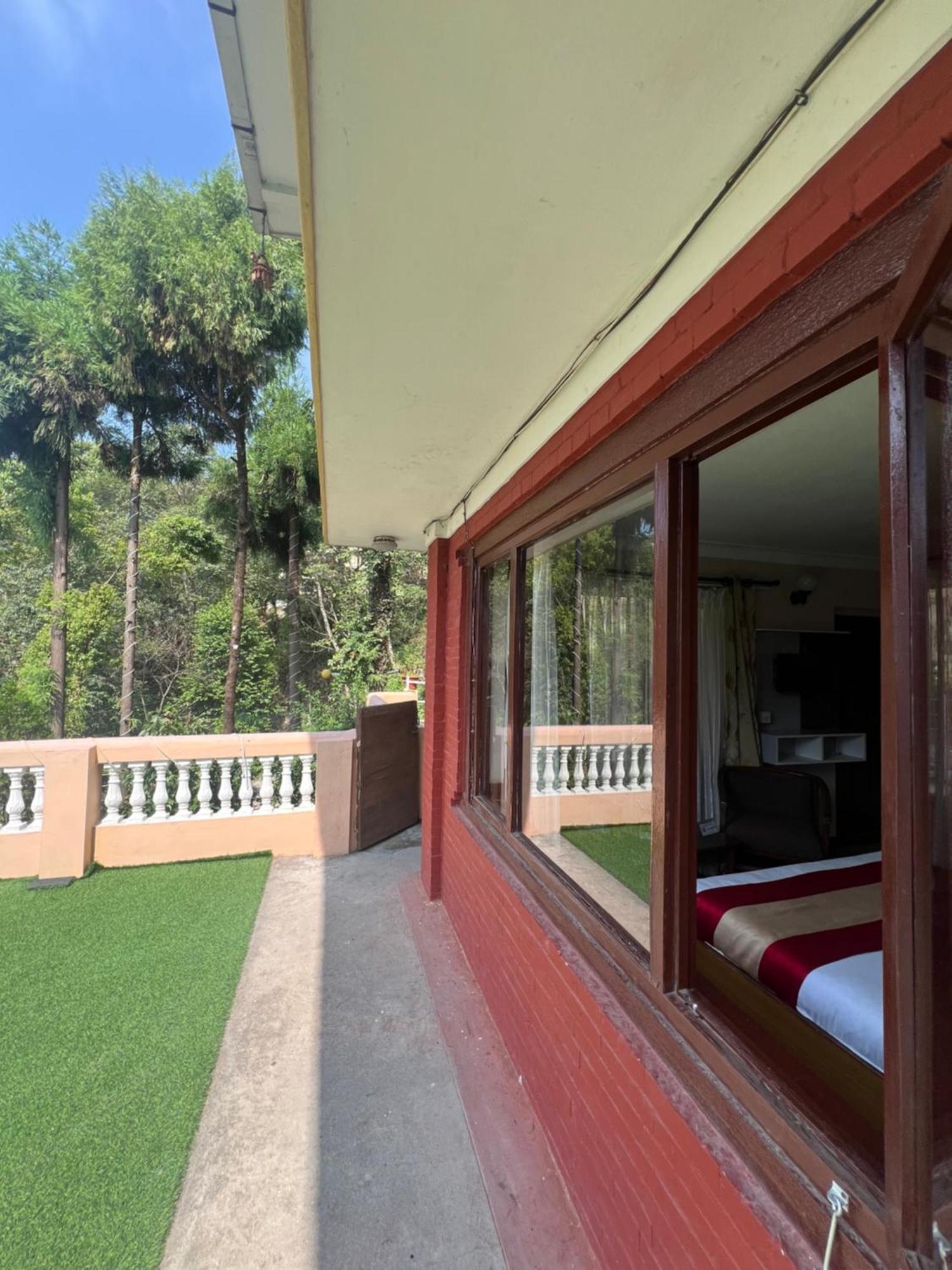 Mount Everest Hotel & Resort נגאקוט מראה חיצוני תמונה