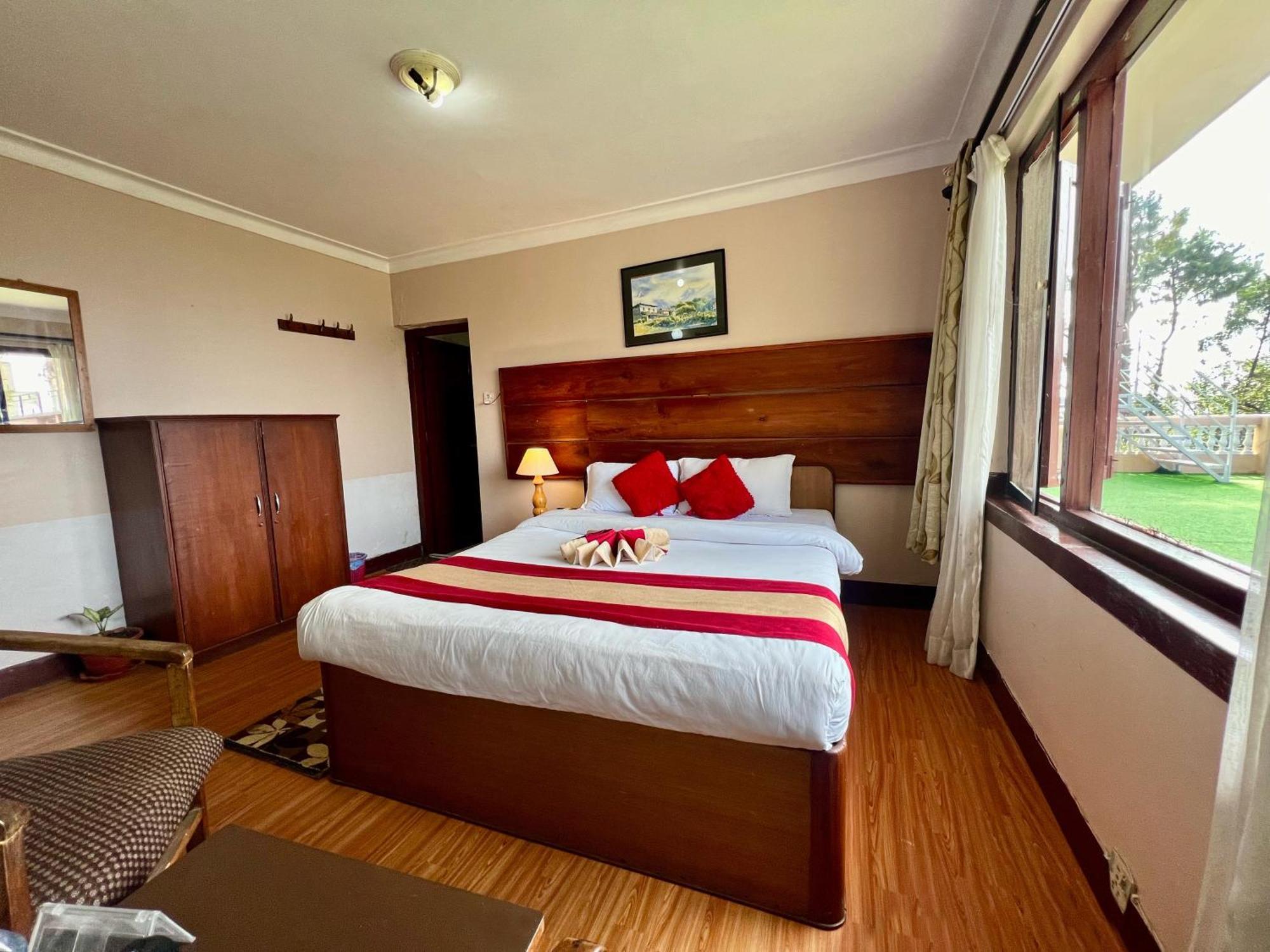 Mount Everest Hotel & Resort נגאקוט מראה חיצוני תמונה