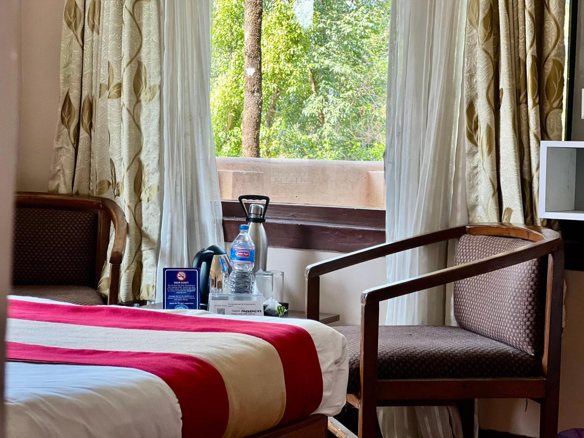 Mount Everest Hotel & Resort נגאקוט מראה חיצוני תמונה