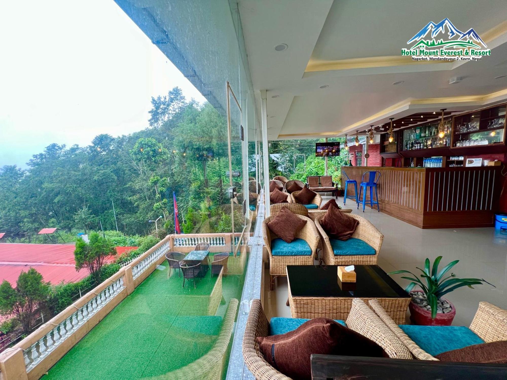 Mount Everest Hotel & Resort נגאקוט מראה חיצוני תמונה